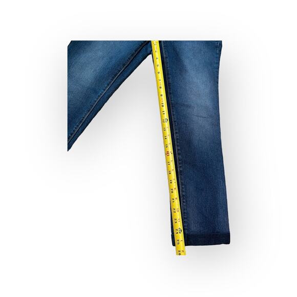 Gap Boyfriend Fit Jeans - Picture 7 of 9